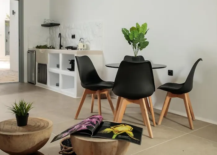 Hotel Naxos Village 3*