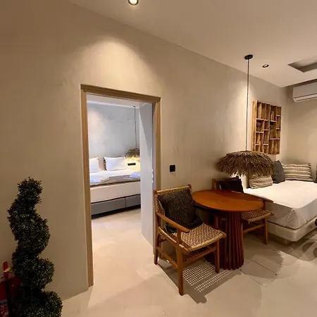 Szálloda Naxos Village 3*