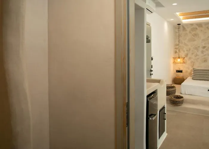 Naxos Village Hotel 3*